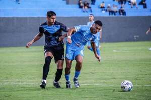Resistencia genera alegría este lunes en la Chacarita - Fútbol de Intermedia - ABC Color