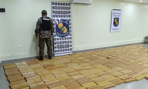 (Video) Panes de alto valor: operativo antidroga intercepta “cargamento verde” en Amambay