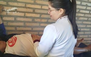 Continúa la asistencia sanitaria a familias indígenas de Itakyry