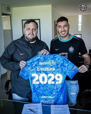 Olimpia extiende su vínculo con Olveira: "El mejor arquero del fútbol paraguayo" - trece