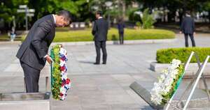 La Nación / Peña rindió homenaje a las víctimas de bomba nuclear en Hiroshima