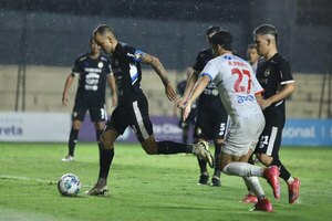 Versus / Trinidense y Nacional prometen un intenso duelo entre equipos en alza
