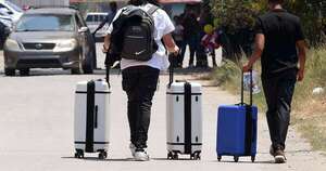 La Nación / Aterrizó en Honduras el primer vuelo de migrantes “autodeportados”