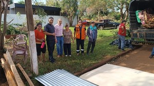 Municipalidad de Cambyretá asiste a familias afectadas por temporal con apoyo de la SEN