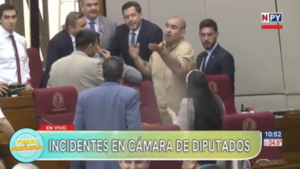 Diputado Jatar Fernández provoca incidentes y obliga a levantar sesión con críticas a la Contraloría