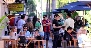 La Nación / Clase media crece, pero con retos para la población vulnerable, según economista