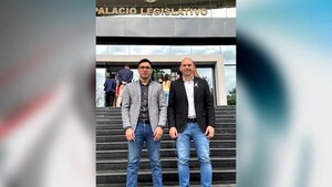 Intendente de Cambyretá visita el Congreso Nacional en busca de proyectos clave para el municipio