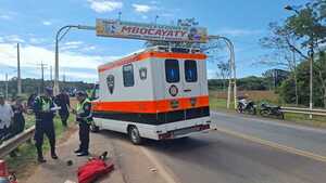Un atropellamiento, y un vuelco de camión informó la policía