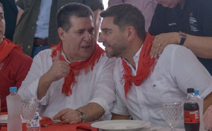 Cartes pide a Alliana “prepararse ya” para la Presidencia en acto de la ANR - Noticiero Paraguay