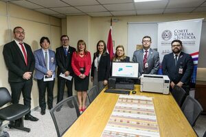 Itaipú entrega equipos informáticos a la Dirección de Registros Públicos para fortalecer su gestión - ADN Digital