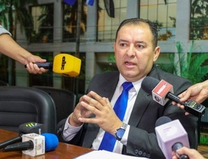 Senador Amarilla presenta proyecto para eliminar subsidio al transporte público y destinar fondos a programas sociales - ADN Digital