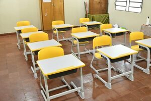 Entregaron más de 100 mil muebles escolares pedagógicos adquiridos por Itaipú - trece