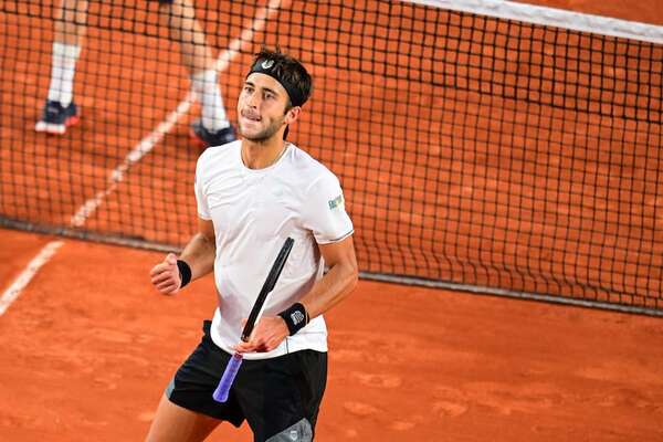 Etcheverry y Carabelli salen victoriosos en sus duelos fratricidas en Hamburgo - Polideportivo - ABC Color