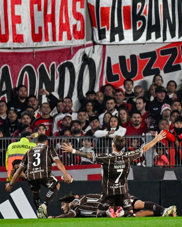 Platense de Ronaldo Martínez a semifinales tras superar a River en los penales - 1000 Noticias