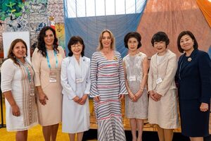 The Paraguayan First Lady celebrates the "strong, brave, and resilient" Paraguayan woman at Expo Osaka 2025 - .::Agencia IP::.