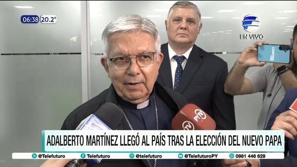 Adalberto Martínez llegó al país tras elección del nuevo papa