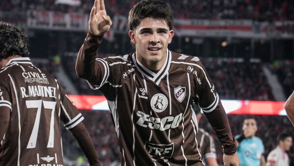 El Platense de Ronaldo Martínez elimina a River Plate