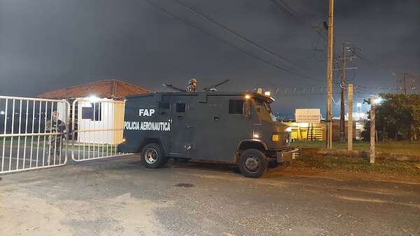 A Ultranza: audiencias a Gianina García en el aeropuerto, antes de su traslado - Policiales - ABC Color
