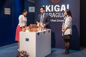 Visita de Su Alteza Imperial, la Princesa Tsuguko de Takamado, a nuestro pabellón #Ikigai en la Exposición Universal de Osaka. • PARAGUAY TV