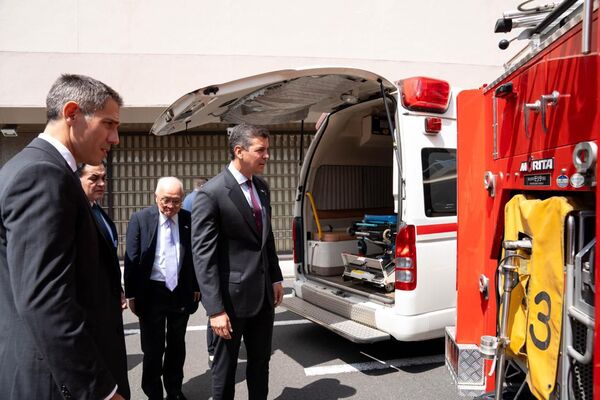 Japón dona 50 vehículos de emergencia al Paraguay como parte de una histórica cooperación