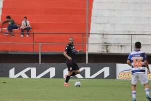 Versus / Doblete de Jorge González y empate en Mallorquín