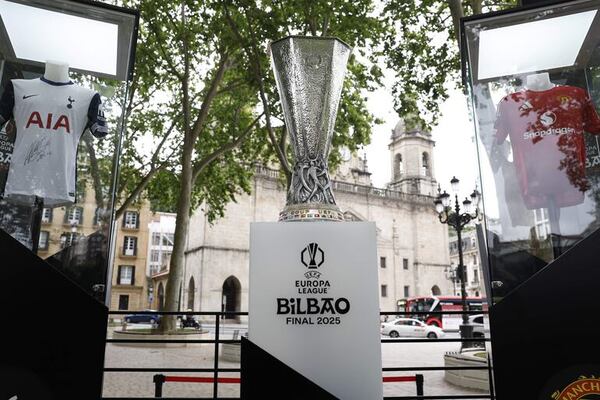 Tottenham vs. Manchester United: A qué hora juega hoy y dónde ver en vivo en la final de la Europa League - Fútbol Internacional - ABC Color