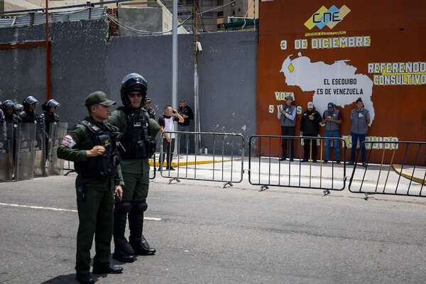 Comicios regionales en Venezuela: despliegan más de 412.000 militares - Mundo - ABC Color