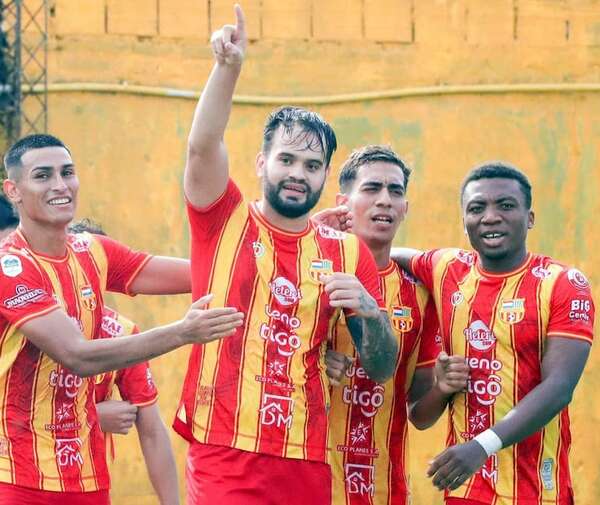Grito triunfal del “29” en la Primera B - Fútbol de Ascenso de Paraguay - ABC Color