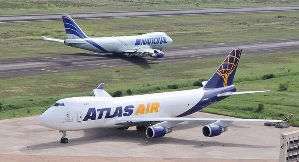 “Reinas de los cielos” aterrizaron en Paraguay: Dinac revela cuál fue la carga - Nacionales - ABC Color