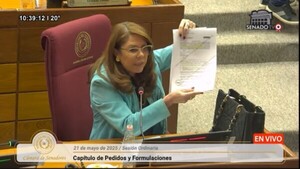 Denuncian "negociados" con combustible que nunca llegó al país