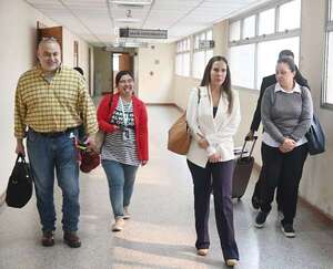 Integran tribunal para juicio de Paraguayo Cubas por disturbios frente al TSJE - Nacionales - ABC Color