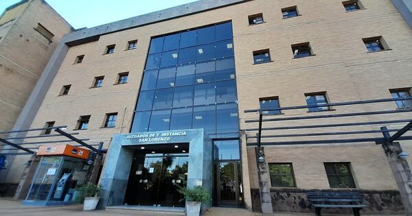 La Nación / Condenan a 27 años de cárcel a un hombre por feminicidio