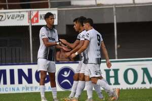 Tacuary se ubica como uno de los punteros del torneo de la Intermedia - Fútbol de Intermedia - ABC Color