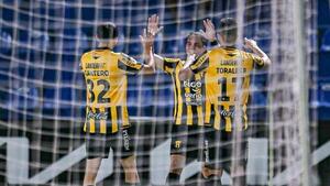 Guaraní gana en Villa Elisa y no tira la toalla