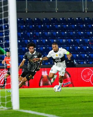 El clásico blanco y negro terminó igualado, aunque Olimpia mereció más - 1000 Noticias