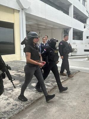 Estados Unidos ofrece recompensa por Marset y su esposa queda presa en Viñas Cue - Policiales - ABC Color
