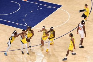 Versus / Los Pacers le arrebatan primer triunfo a Knicks en un final de locura