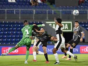 Adrián Alcaraz: “Libertad juega bien, pero al final nos cuesta” - Libertad - ABC Color