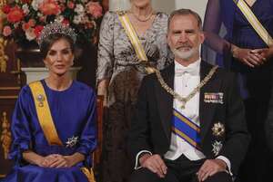 Una boda que fue tapa de ABC: Los reyes Felipe VI y Letizia cumplen 21 años de casados - Gente - ABC Color