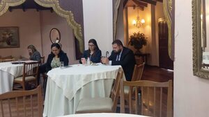 Reunión de trabajo con comunicadores sobre el rol actual de la Contraloría  - .::Agencia IP::.