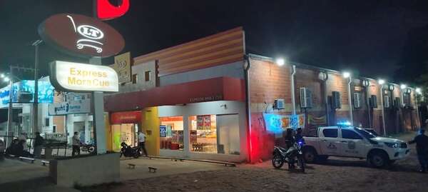 Buscan imágenes de cámaras de seguridad para identificar a ladrones de supermercado de Luque - Policiales - ABC Color