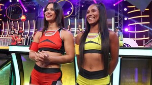 Eli y Marina ahora son las capitanas de sus equipos