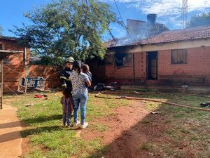 Familia pierde todo en incendio de su vivienda en Encarnación