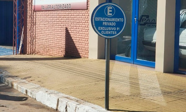 Presentan minuta para controlar uso irregular de espacios como estacionamientos exclusivos en Coronel Oviedo - OviedoPress