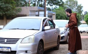 Capuchinos se preparan para la Bendición Anual de Vehículos