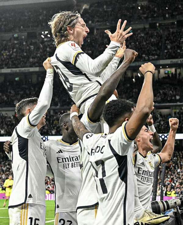 El mundo del fútbol rinde homenaje a Luka Modrić, con un denominador común: “leyenda” - Fútbol Internacional - ABC Color