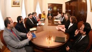 Nuevas promesas: Referentes oncológicos se reunieron con ministra de Salud y Alliana
