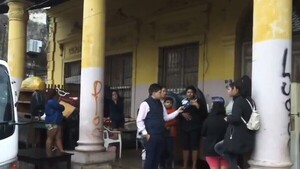 Familias de la Chacarita fueron desplazadas por la lluvia que llenó de agua sus casas y solicitan ayuda