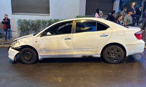 Mujer muere en choque tras cruzar semáforo en rojo