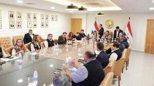 Senadores y TSJE abordan dudas sobre compra de máquinas de voto